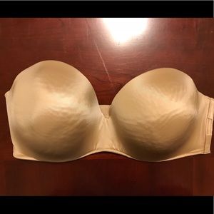 Cacique 38DDD strapless bra